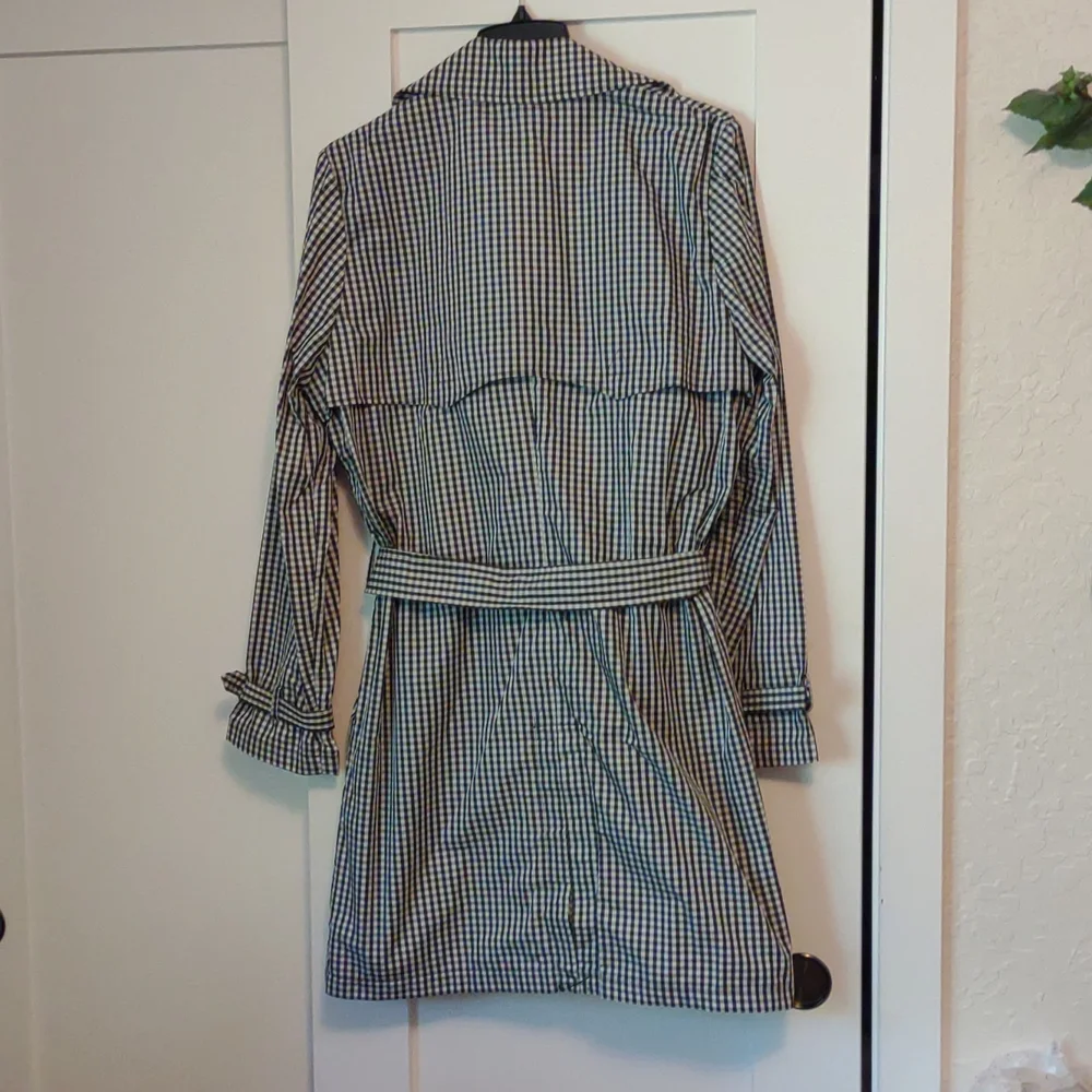 Ralph Lauren Lightweight Checkered Trenchcoat! - Picture 6 of 7